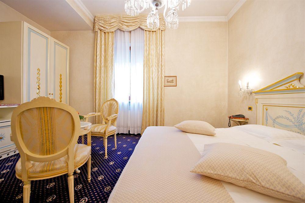 Hotel Stendhal Parma Eksteriør bilde
