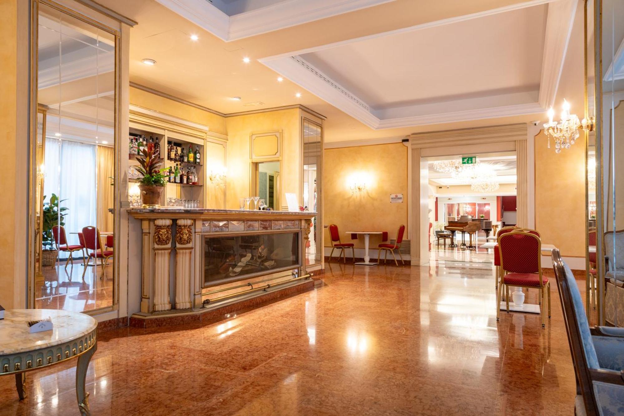 Hotel Stendhal Parma Eksteriør bilde